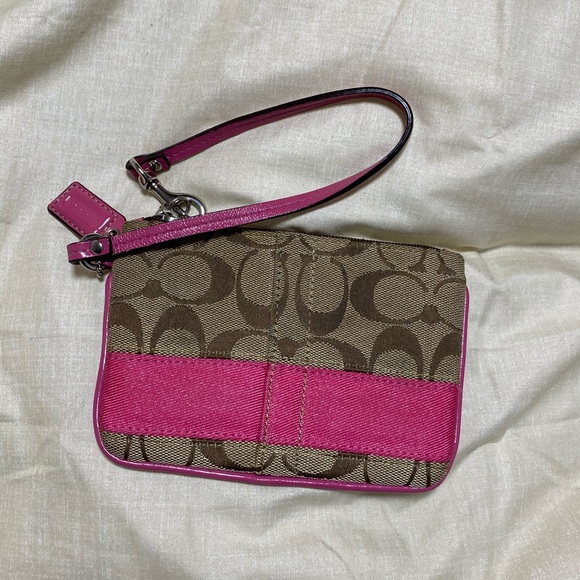 Coach Signature Wristlet Brown/Pink - Picture 6 of 9